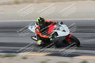 media/Oct-30-2025-Racers Edge (Thu) [[dabbdaf680]]/3-B Group/Session 3 (Turn 15 Inside)/